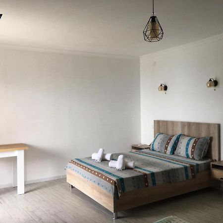 Rezo'S House Hotel ควาเรียที ภายนอก รูปภาพ