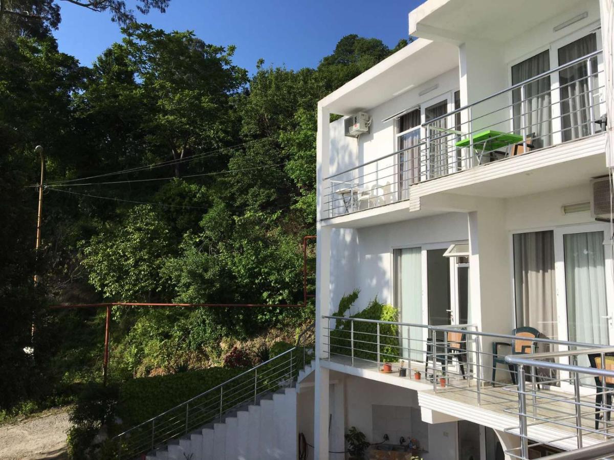 Rezo'S House Hotel ควาเรียที ภายนอก รูปภาพ