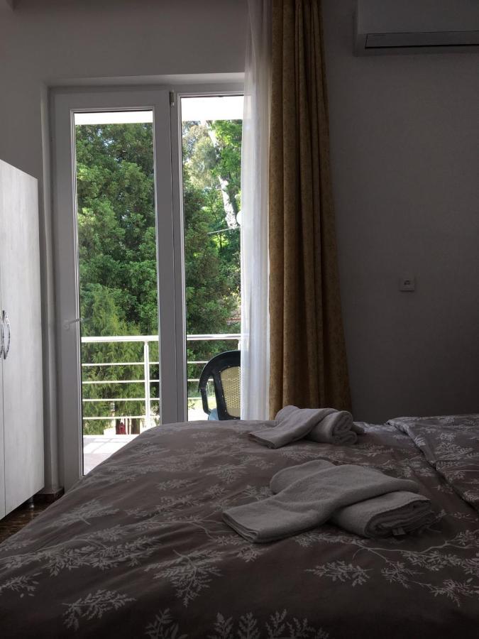 Rezo'S House Hotel ควาเรียที ภายนอก รูปภาพ