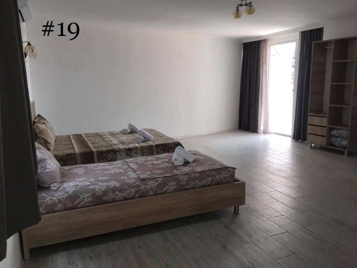 Rezo'S House Hotel ควาเรียที ภายนอก รูปภาพ