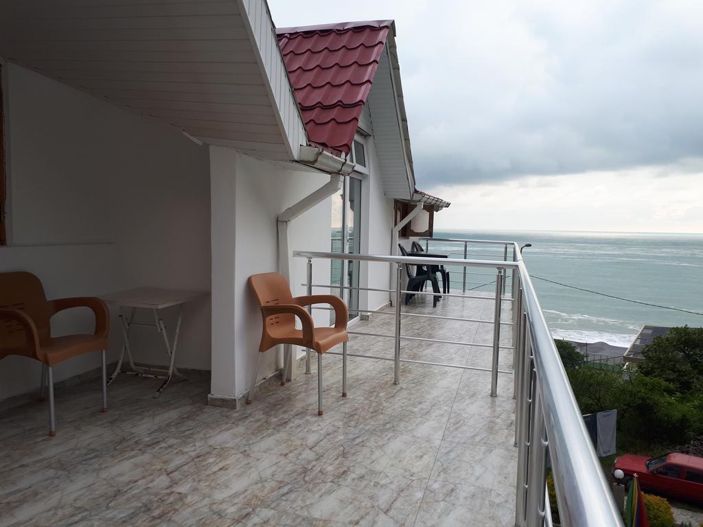 Rezo'S House Hotel ควาเรียที ภายนอก รูปภาพ